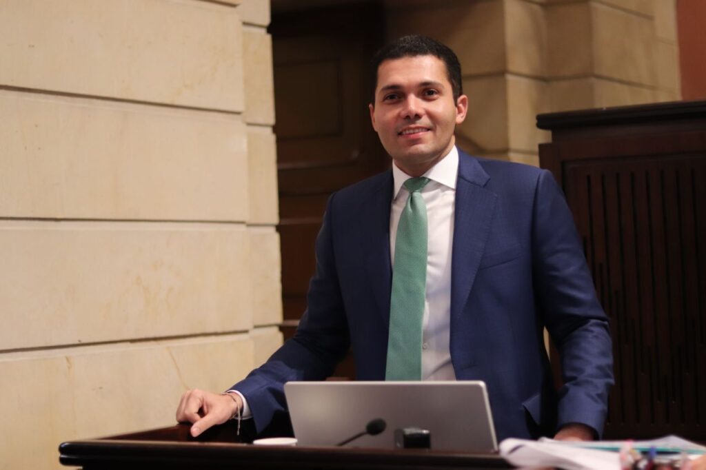 ¡Salvación! Aprobado en el segundo proyecto de ley de debate sobre la reactivación de la misma LTDA, la lucha dura Sr. Juan Loreto Gómez Soto