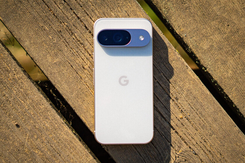 Este es el Google Pixel que me compraría. Su software recibe muchas actualizaciones y tiene una muy buena cámara.