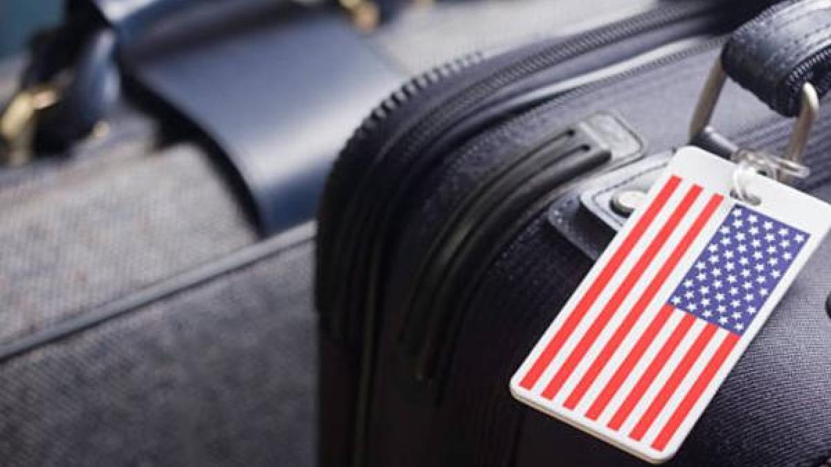 Si no tienes realmente una identificación, puedes viajar de esta manera