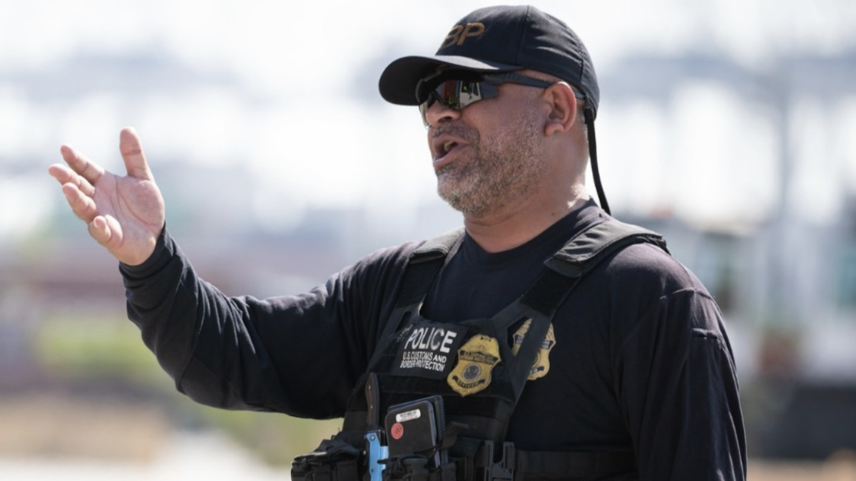 CBP reveló cómo el procedimiento debería convertirse en uno de sus agentes