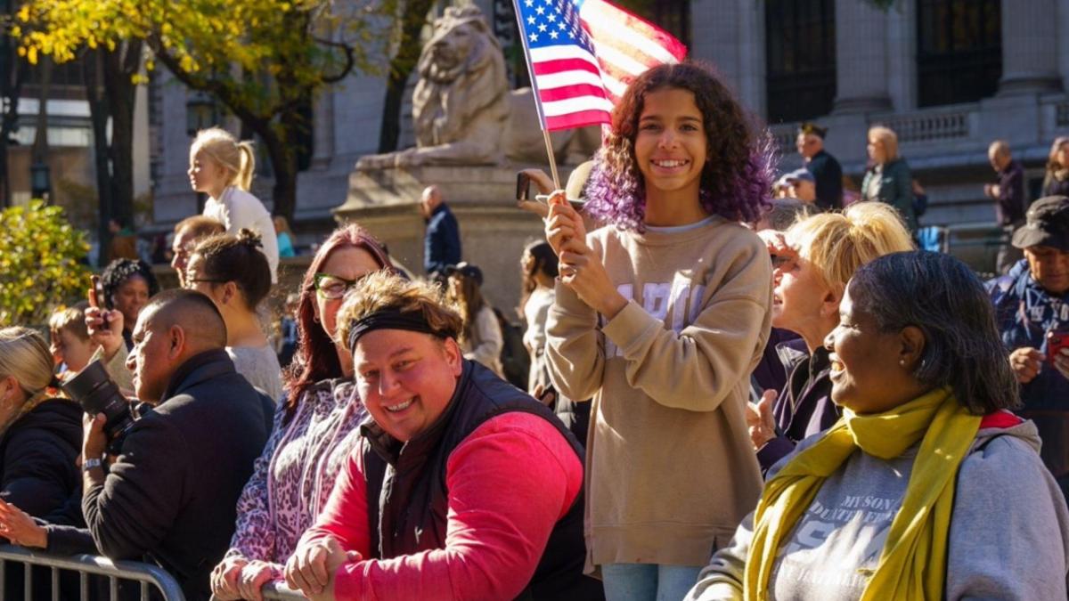 ¿Cuál es el apellido latino que tiene más personas en los Estados Unidos, según AI?