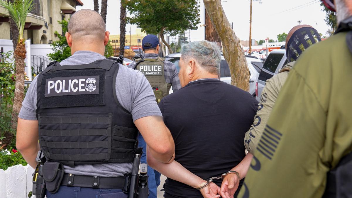 Tienen protección de deportación, pero pueden perderla por estas acciones de Trump

 – Desde dentro