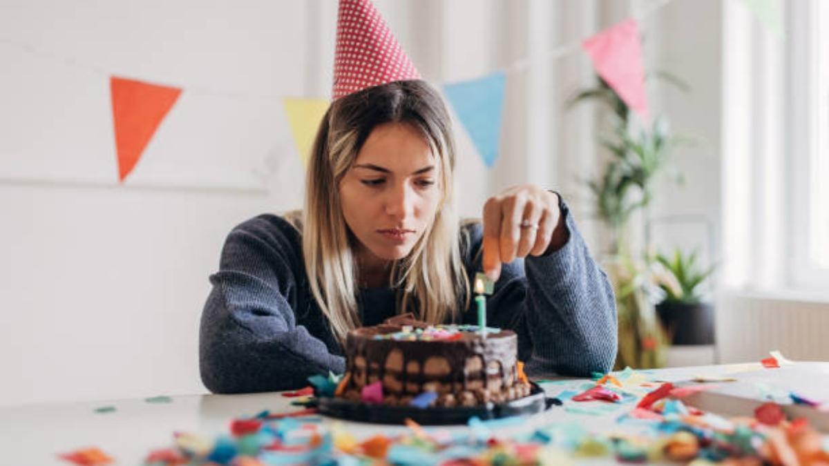 ¿Qué significa que a una persona no le gusta celebrar su cumpleaños, según psicología?

 – Desde dentro
