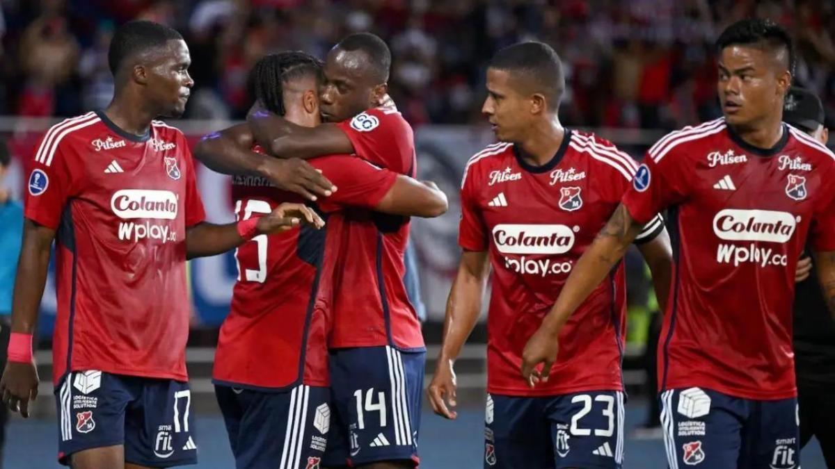 Independiente Medellín futbolista fue víctima del robo; La persona era responsable de la casa de la prisión

 – Desde dentro
