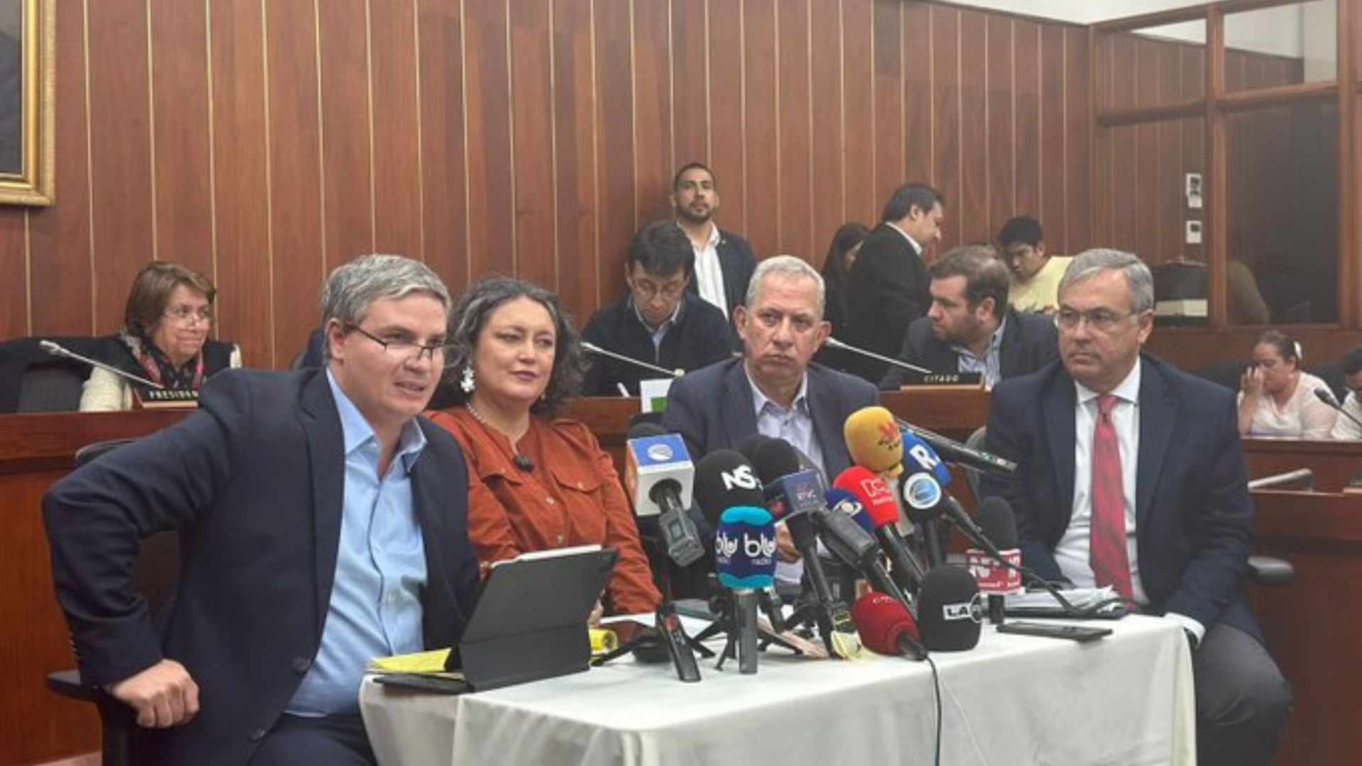 La mayoría de la Comisión IV representa la presentación de la reforma laboral

 – Desde dentro
