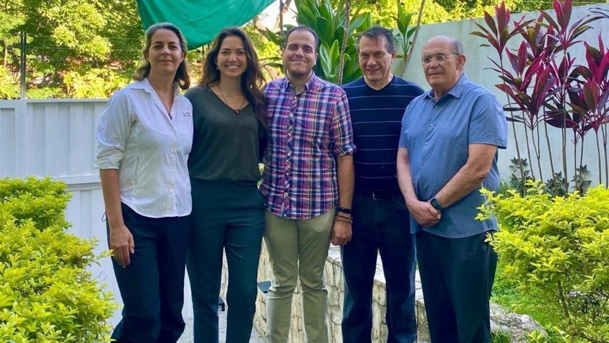 Embraser liberó a los oponentes en Caracas