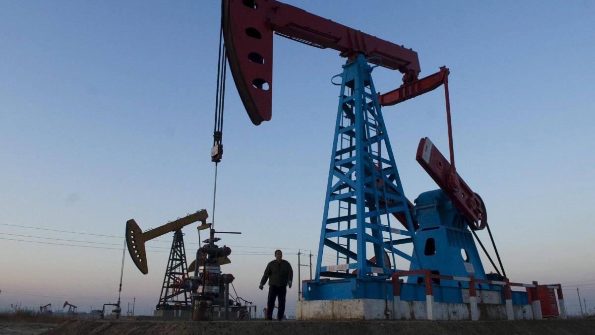 Estados Unidos le dará a Chevron una licencia de operación mínima en Venezuela, según Fuentes

 – Desde dentro