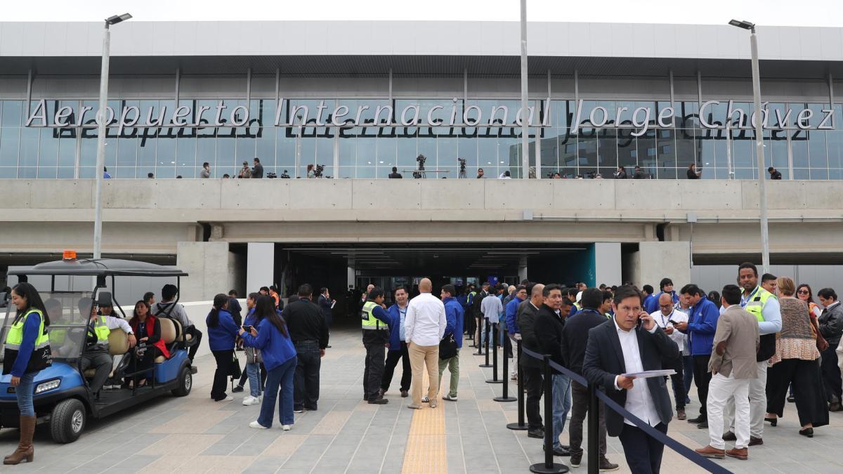 Este es el nuevo aeropuerto de Lima, que quiere competir con Bogotá

 – Desde dentro