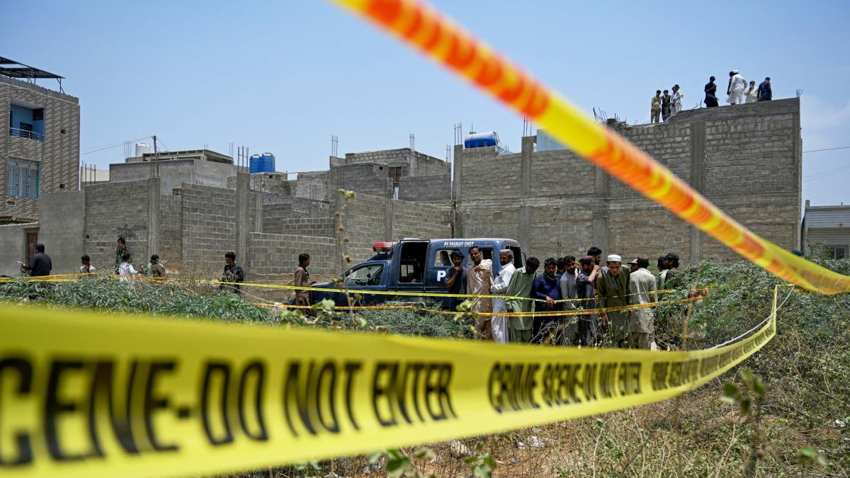 India acusa a Pakistán de romper contra el alto incendio e informar sobre represalias
