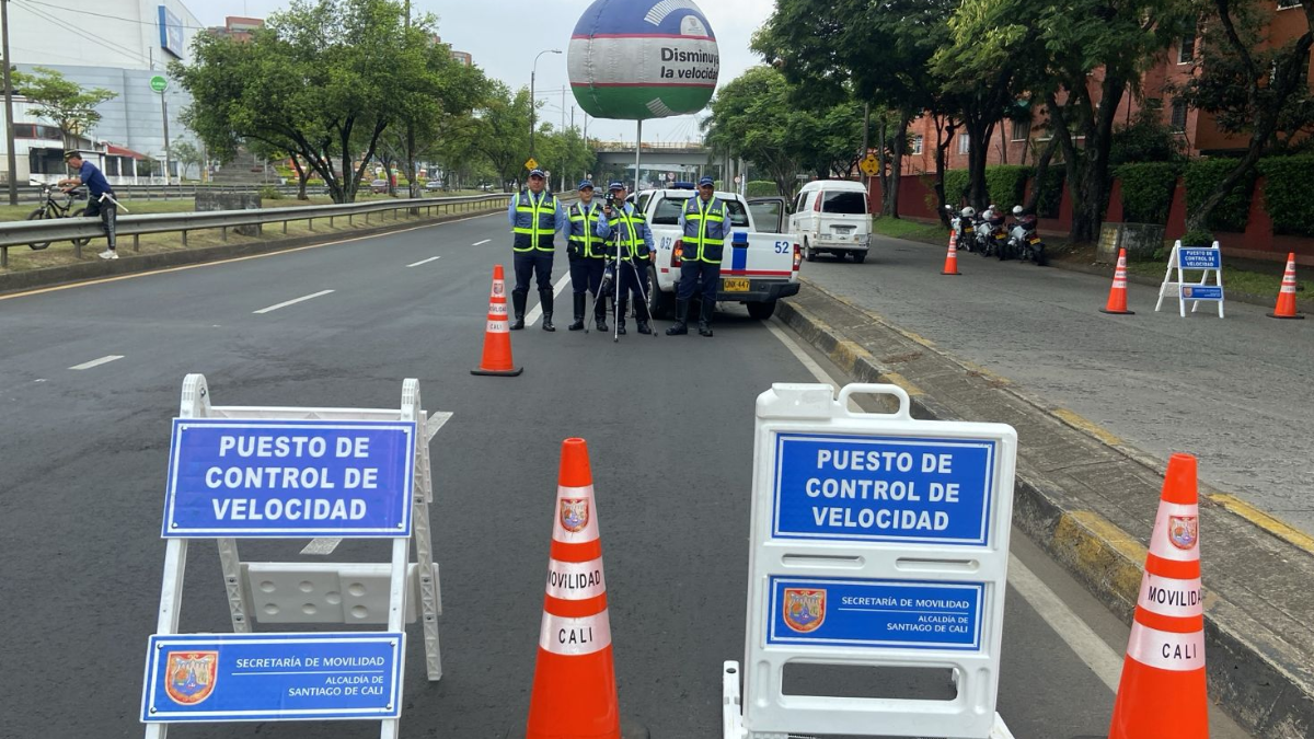 lugares principales de marzo y control en salidas y entradas en la ciudad; Estas son desviaciones

 – Desde dentro