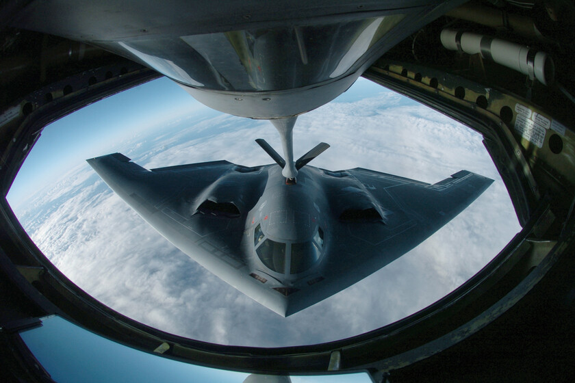 Estados Unidos está trasladando aviones militares a la mitad del Medio Oriente. El B-2 no entró en juego, pero ya intimidada

 – Desde dentro