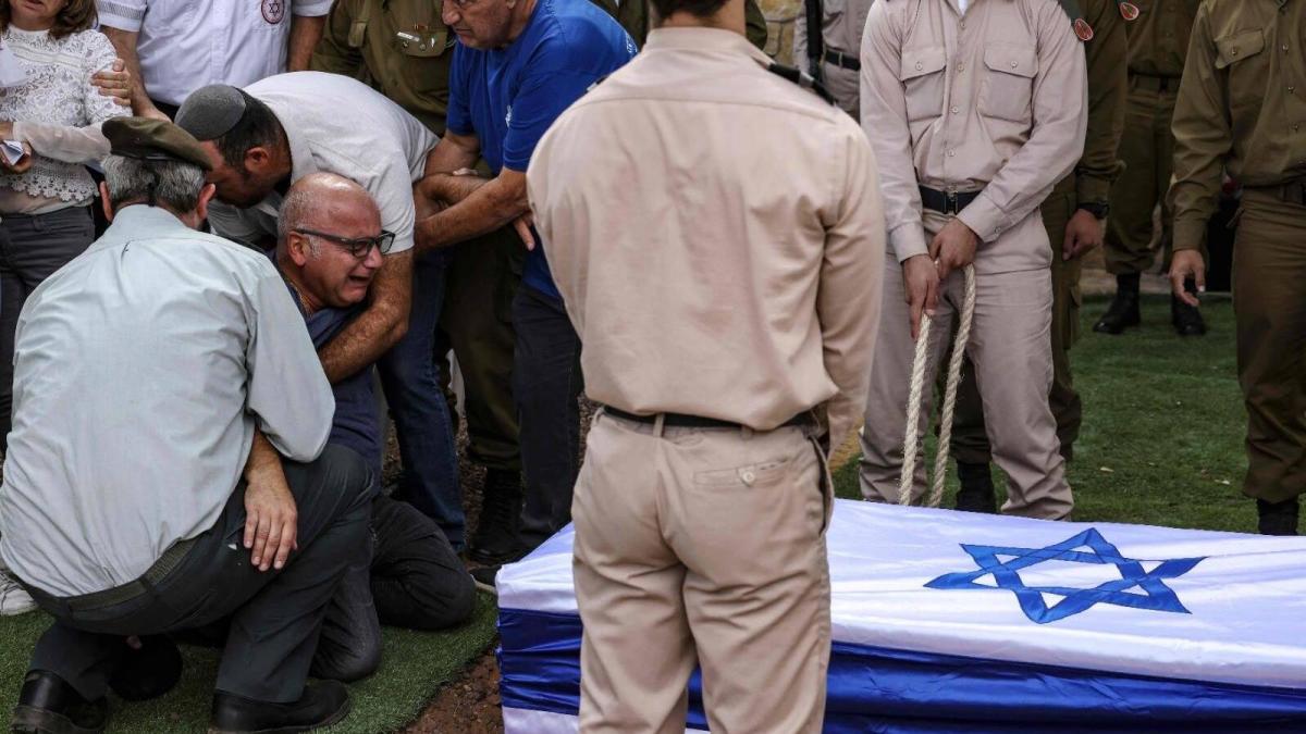 Israel recuperó los cuerpos de dos rehenes en Gaza en una operación especial, anunció Benjamín Netyahu

 – Desde dentro