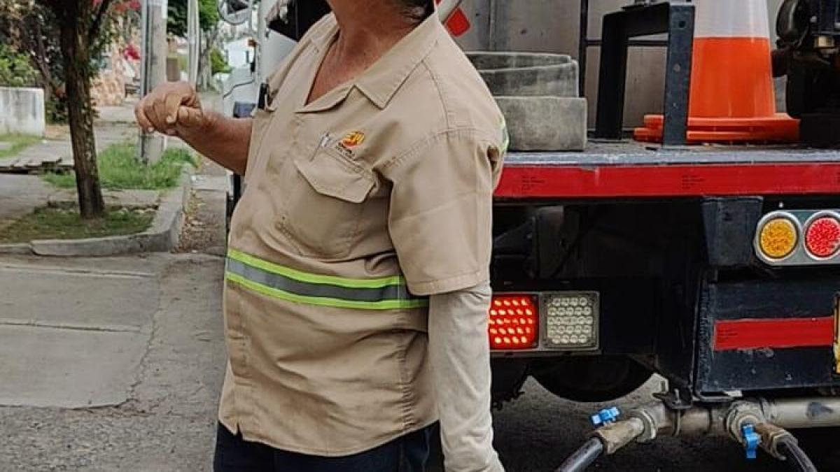 Así es como se acerca el plan de emergencia con tanques

 – Desde dentro