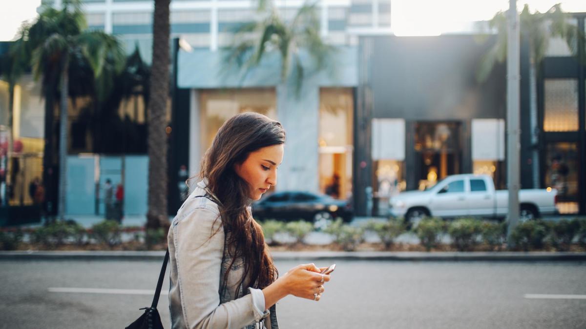 Estos son los barrios de California donde viven las mujeres más hermosas, según la inteligencia artificial.

 – Desde dentro