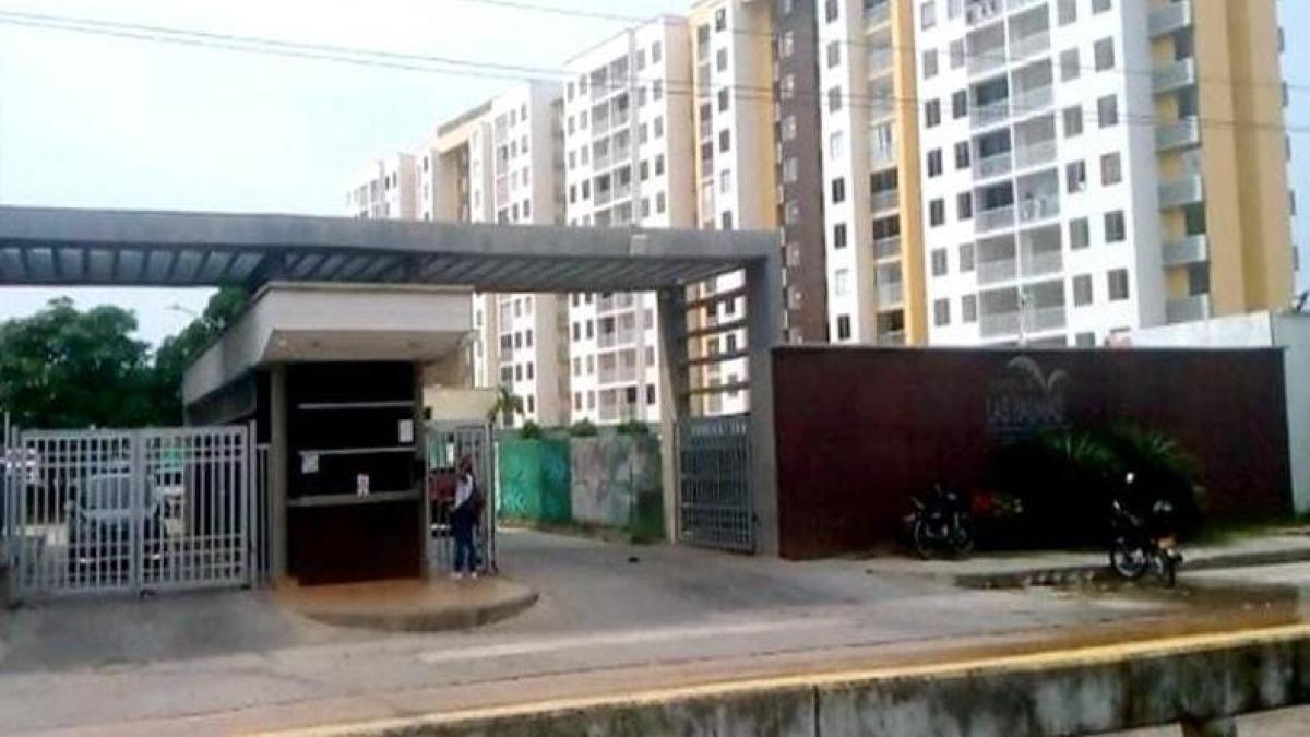 Air-E detecta 10 irregularidades en el edificio Barranquilla y otros puntos del Caribe

 – Desde dentro