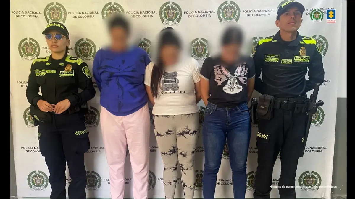 Mamá y tía de una niña de 5 años tomó fotos sexuales y las vendieron

 – Desde dentro