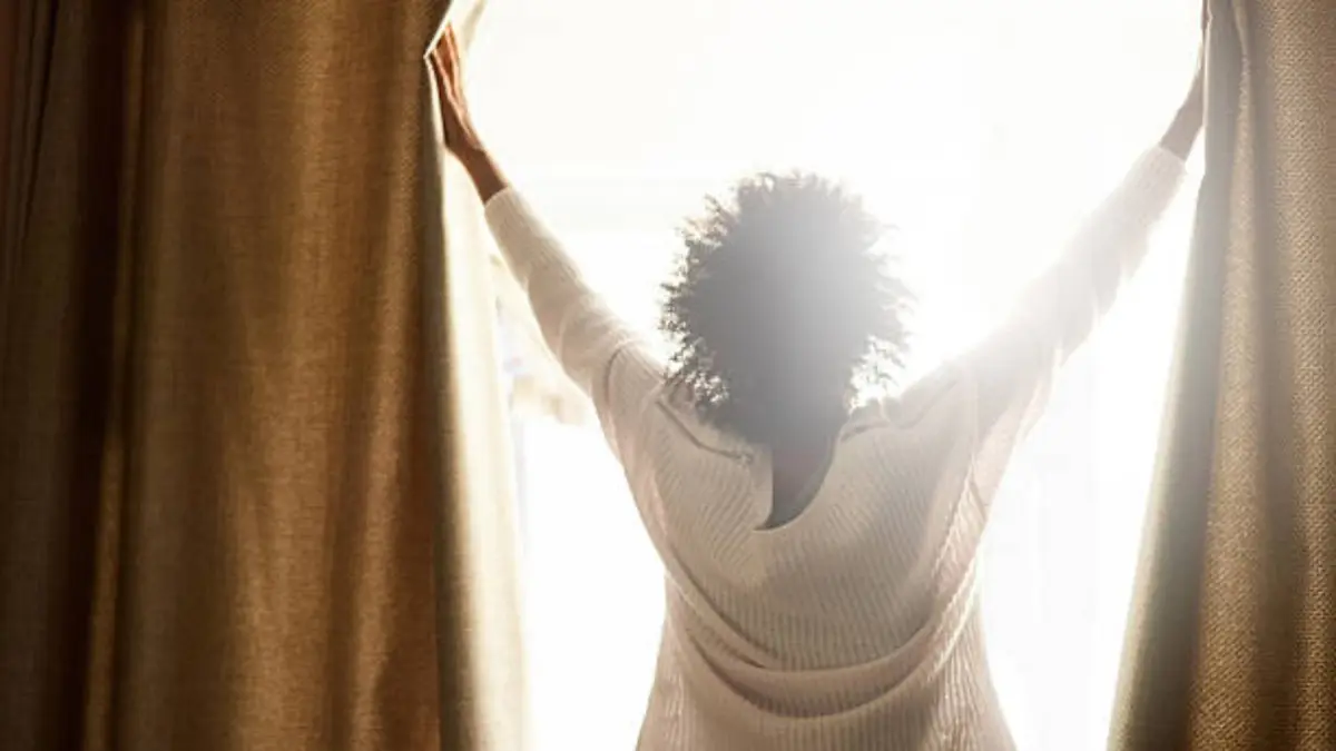 ¿Qué significa que una persona que vive en lugares con luz muy natural, según la psicología? Esto es lo que dice Ai

 – Desde dentro