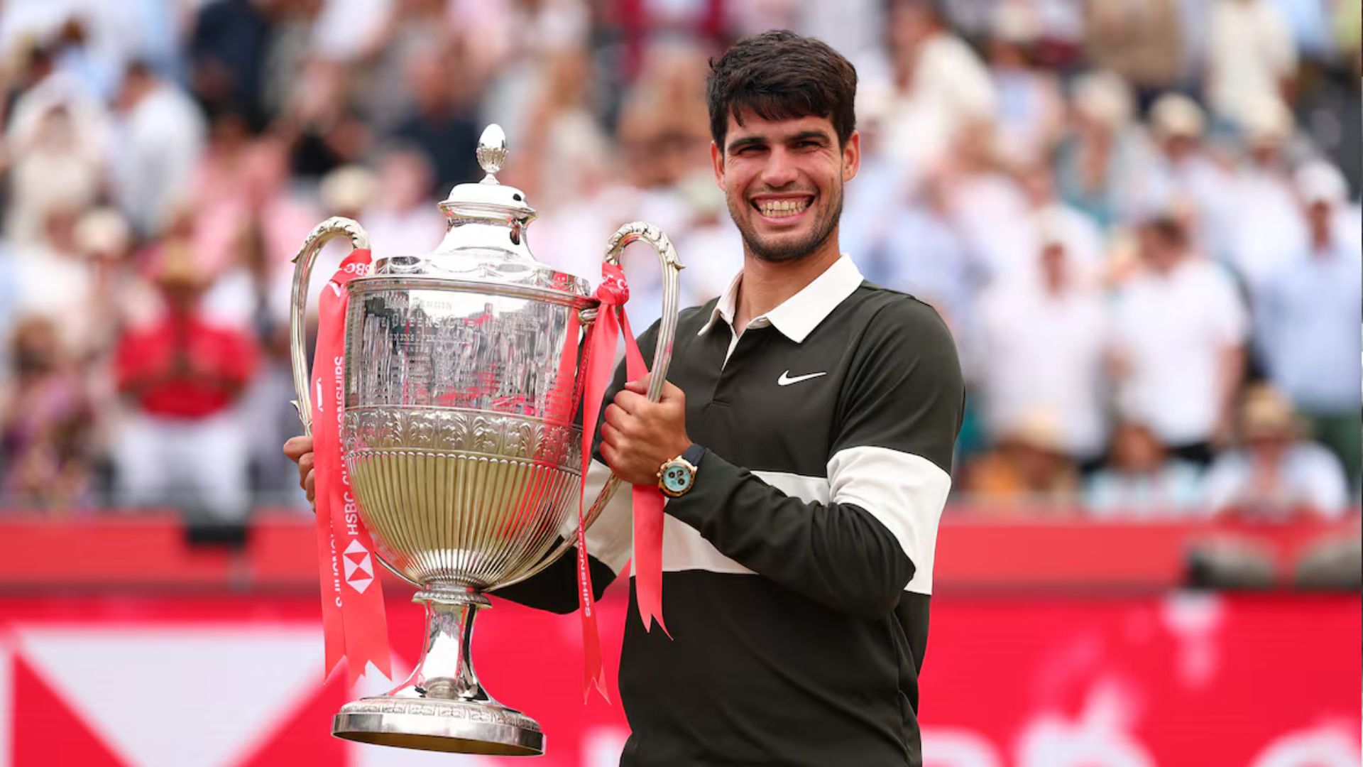 Carlos Alcaraz conquista el torneo de la reina

 – Desde dentro