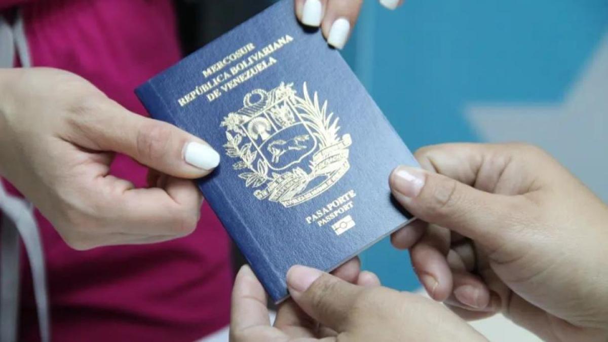 De poderoso a uno de los más rechazados del mundo, ¿dónde puedes viajar sin una visa?

 – Desde dentro
