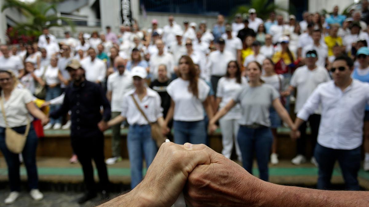 Director de Propacífico, en solidaridad con Miguel Uribe

 – Desde dentro