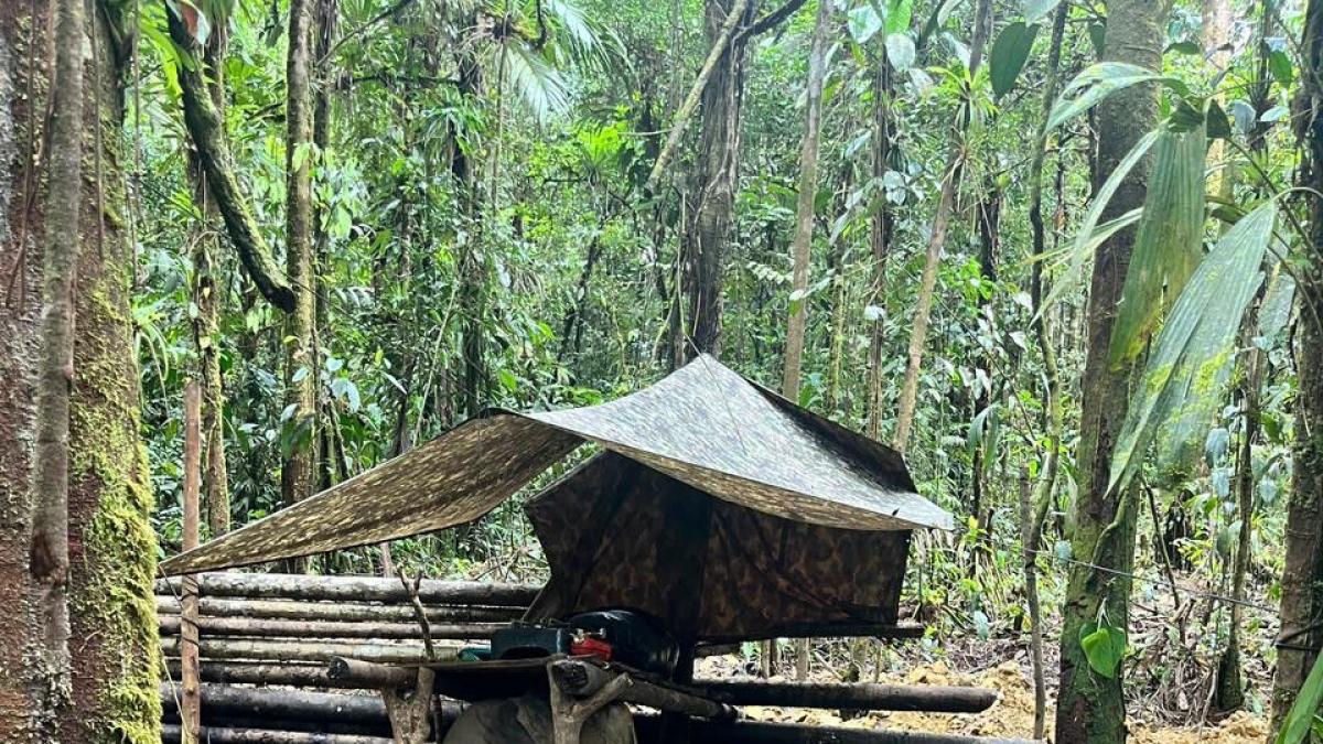 El ejército desmanteló el campamento ilegal en Kauka y salva a tres menores reclutados por grupos armados

 – Desde dentro
