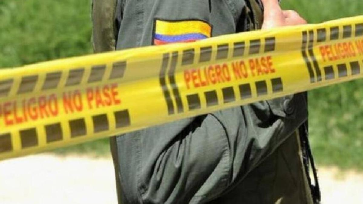 Un descubrimiento macabro de un cuerpo quemado en un separador de calle muy transitado en el centro de todos: lo que se sabe

 – Desde dentro
