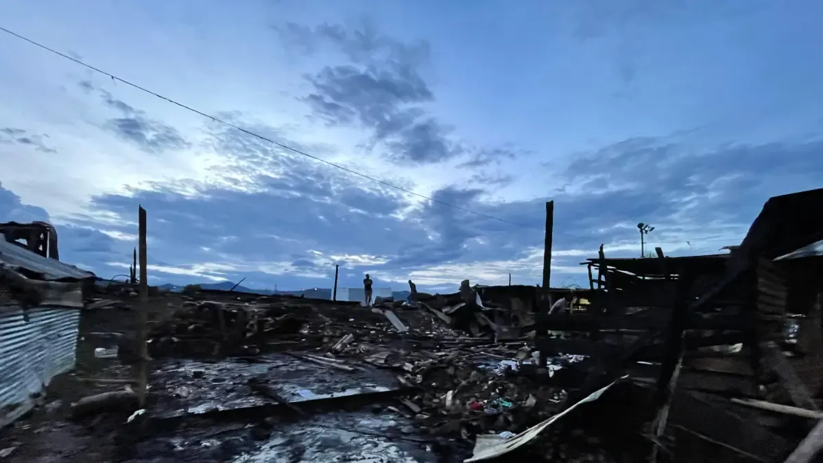 Vam Fire absorbió 21 casas en el este de todo: 61 personas fueron afectadas

 – Desde dentro