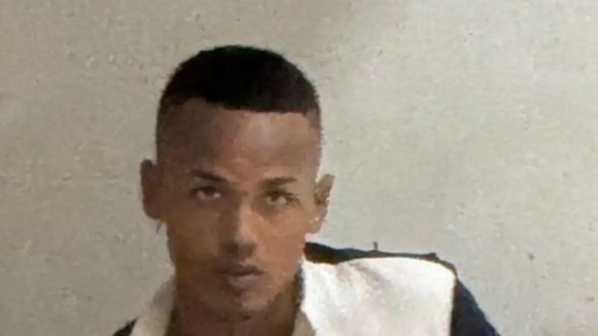 El crimen tuvo lugar durante el asalto

 – Desde dentro