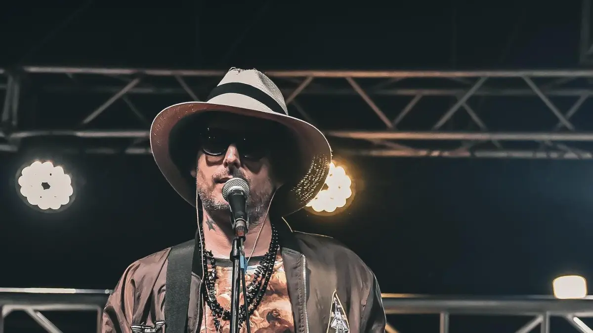 El vocalista José Matera se recupera en casa después de disparar a Barranquilla

 – Desde dentro