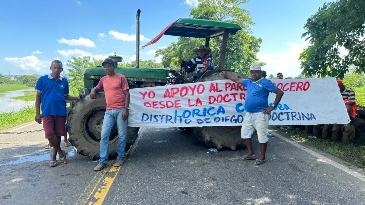 La movilidad en Montería, Antioquia y Sea Road tiene caos
– Desde dentro