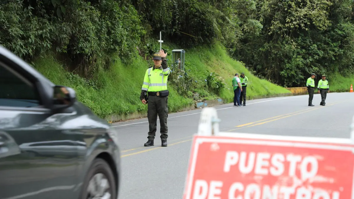 Fue liberado media hora nuevamente robando una motocicleta entre Caldas y Risaralda

 – Desde dentro