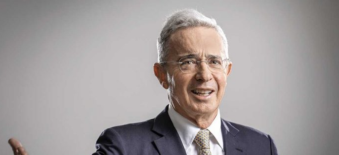 Sentencia del siglo: por primera vez, el ex presidente Colombia condena por el procedimiento, soborno en acción penal y testigos de los pagos de soborno
– Desde dentro