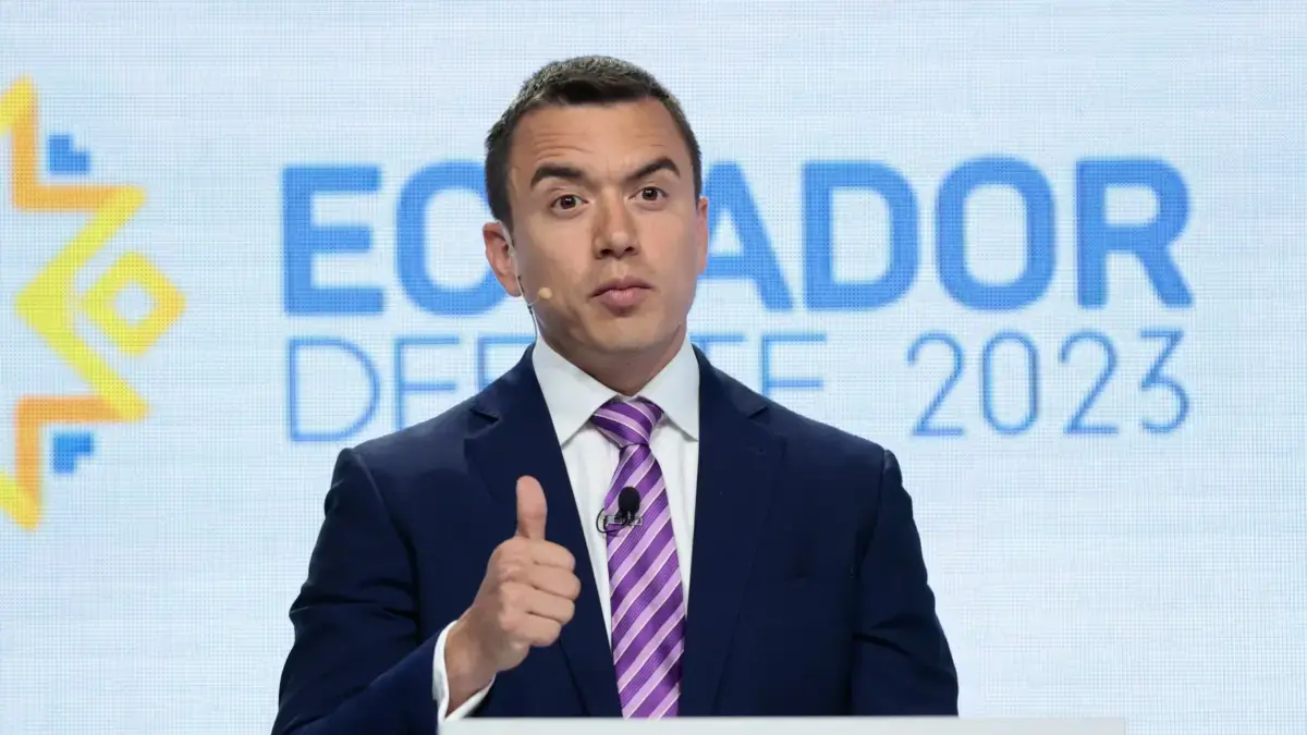 Ecuador incluye ‘Poster de Los Soles’, comandado por Nicolás Maduro, según los Estados Unidos, en la lista de grupos terroristas

 – Desde dentro
