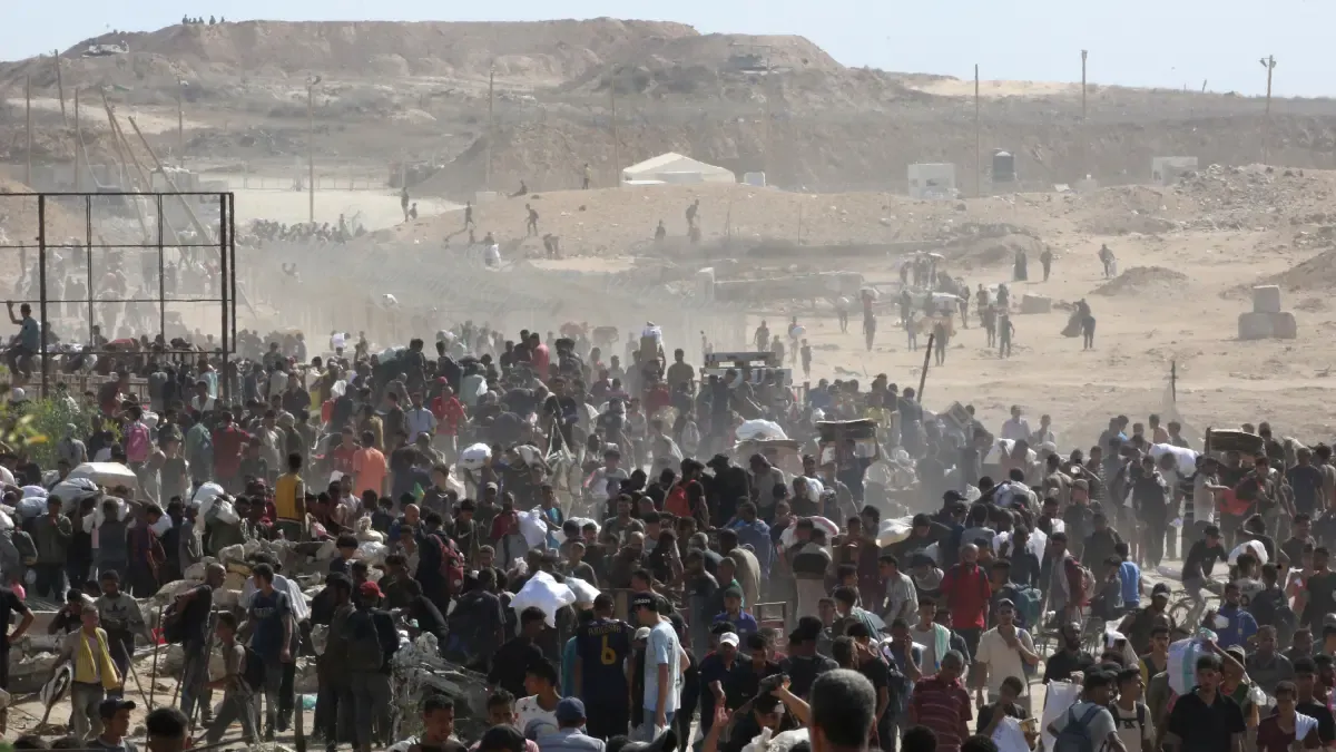 Hamas solo permitirá que la Cruz Roja tenga acceso al rehén, que el Primer Ministro israelí solicitó, si se abren corredores humanitarios para toda la Gaza.

 – Desde dentro