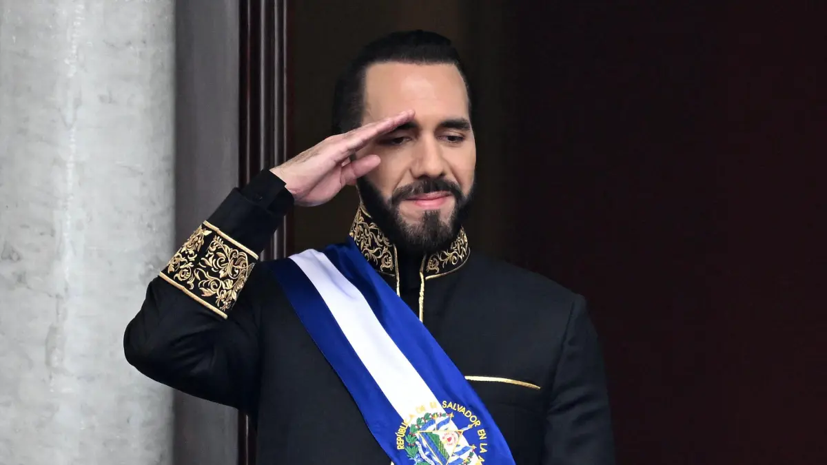 La web con cambios y reformas que Nayib Bukele ha tejido para concentrar todo el poder en El Salvador, ¿cuál podría ser su talón de Aquiles?

 – Desde dentro