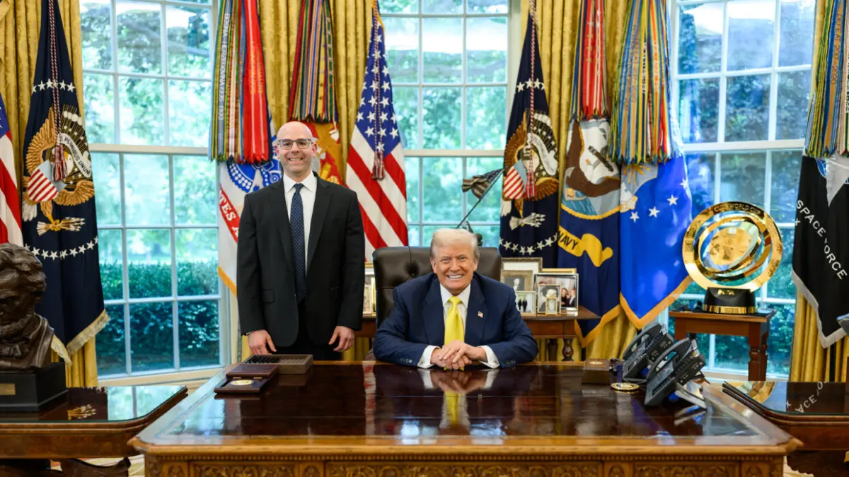 Donald Trump paga a nacimiento a Stephen busca cubrir temporalmente un lugar vacante en la Reserva Federal después de la partida de la colombiana Adriana Kugler

 – Desde dentro