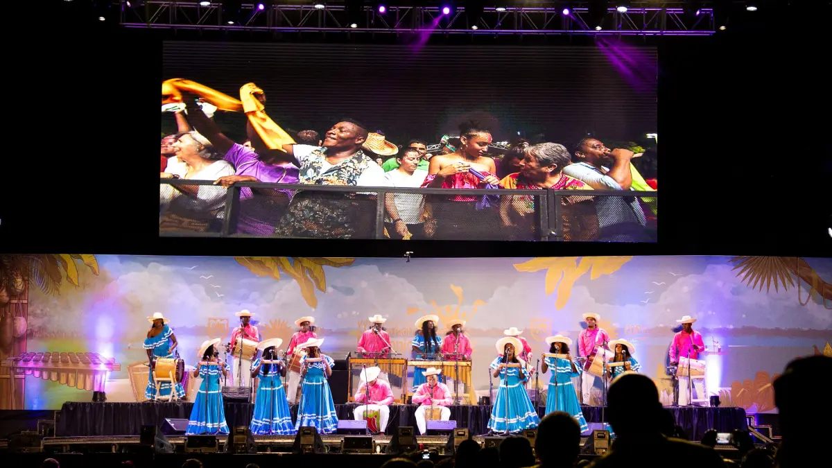 ¿Qué grupos se presentarán en el Festival de Música del Pacífico Petronio Álvarez, una de las citas afro más importantes del continente?

 – Desde dentro