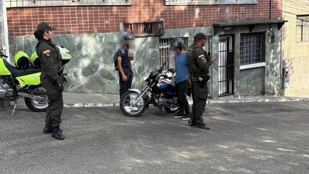 Hasta ahora, desde 2025, capturaron a 8.182 personas para varios crímenes

 – Desde dentro