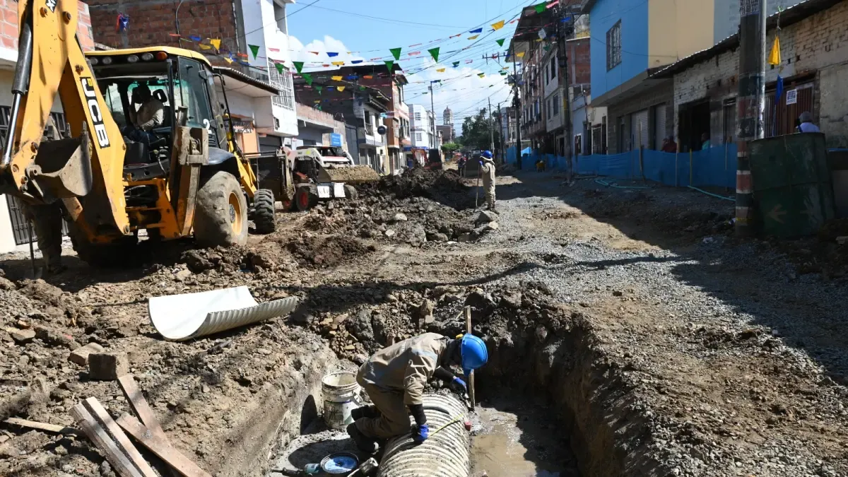 De esta manera, diseña con plataformas y mejoras en la calle y un cambio de tuberías

 – Desde dentro