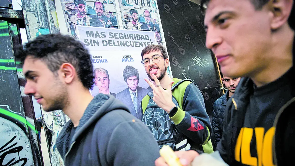 El derecho seduce a los jóvenes en América Latina y no sienten mucha conexión con la democracia: las posibles causas

 – Desde dentro