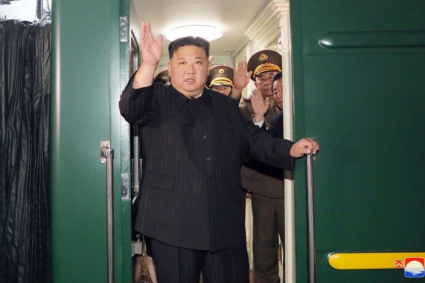 El último que llegó al desfile de China fue Kim Jong Un. Porque los líderes no vuelan en Corea del Norte, pero viajan blindados

 – Desde dentro