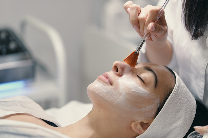El nuevo lujo estético de la «cirugía líquida», que promete lo que el Botox ya no vende

 – Desde dentro