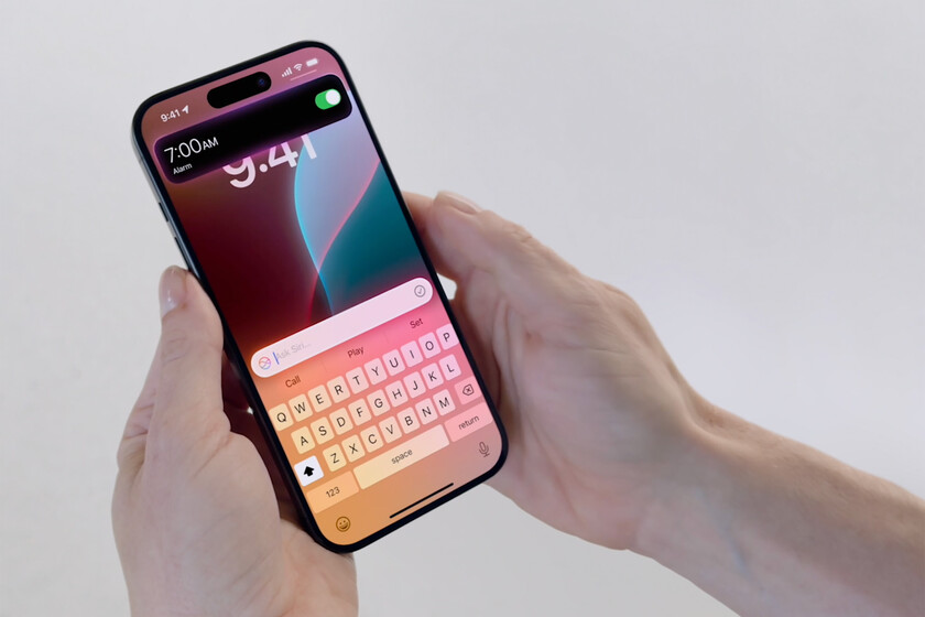 Otro año tenemos un nuevo iPhone. Y por otro año, Apple es muy generativo para los teléfonos móviles

 – Desde dentro
