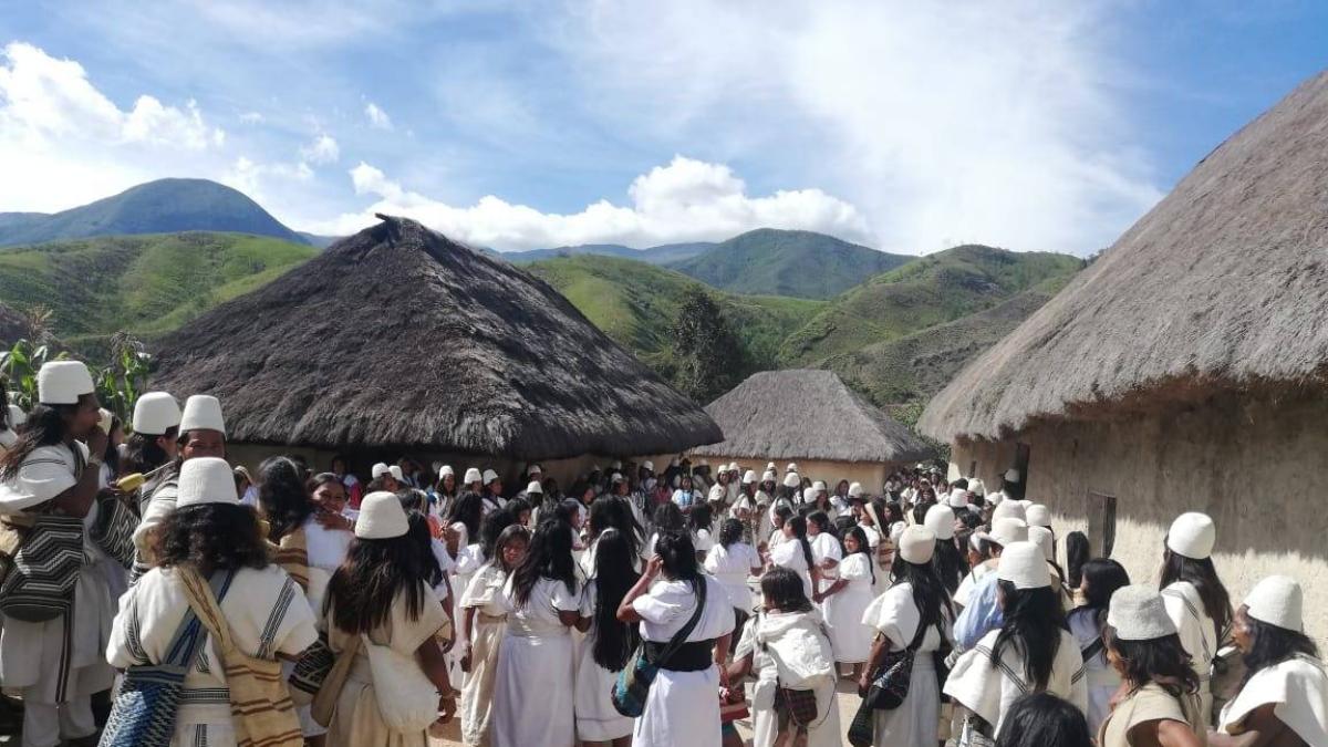 Estará en la línea negra, el territorio santo de Arhuaco

 – Desde dentro