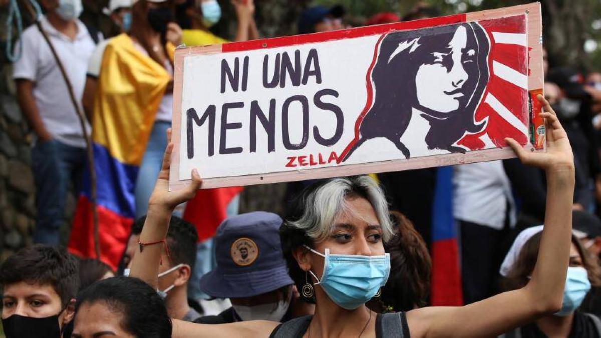¿Qué hay detrás del asesinato de una mujer en Trujillo, al norte de Valle del Cauca? El comerciante fue asesinado en el almacén frente al hospital.

 – Desde dentro