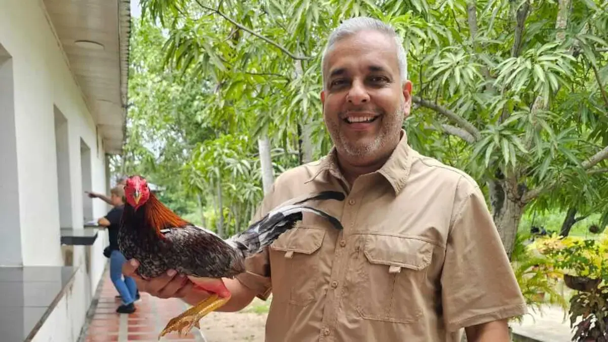 Jorge Alberto de la Hoz, voz del gremio de Gallero en el Caribe

 – Desde dentro