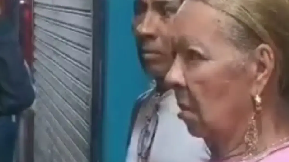 Estaba dedicado al comercio de personas con menores.

 – Desde dentro
