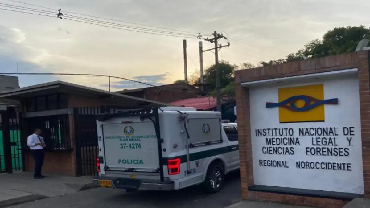 Un asistente forense en Cúcut fue enviado a prisión por presunto que pidió a los familiares de 100,000 pesos información de personas fallecidas.

 – Desde dentro