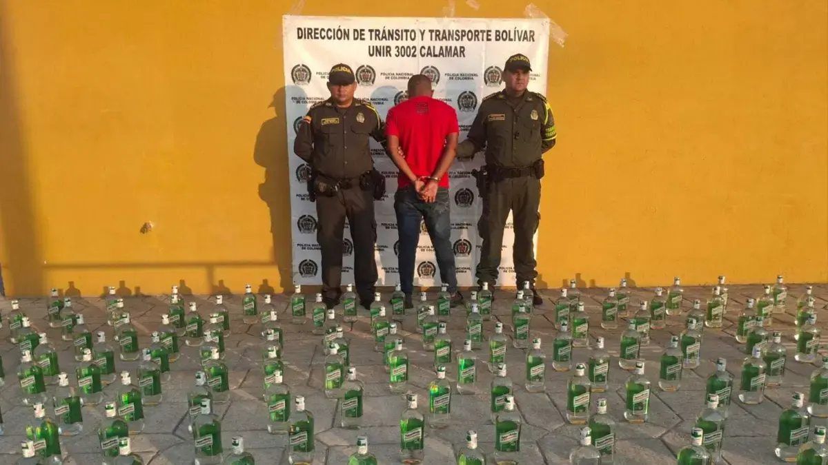La policía toma 260 botellas alcohólicas en Bolívar, con un valor de $ 14.5 millones, cuando debían distribuirse en Mompox Festijazz

 – Desde dentro