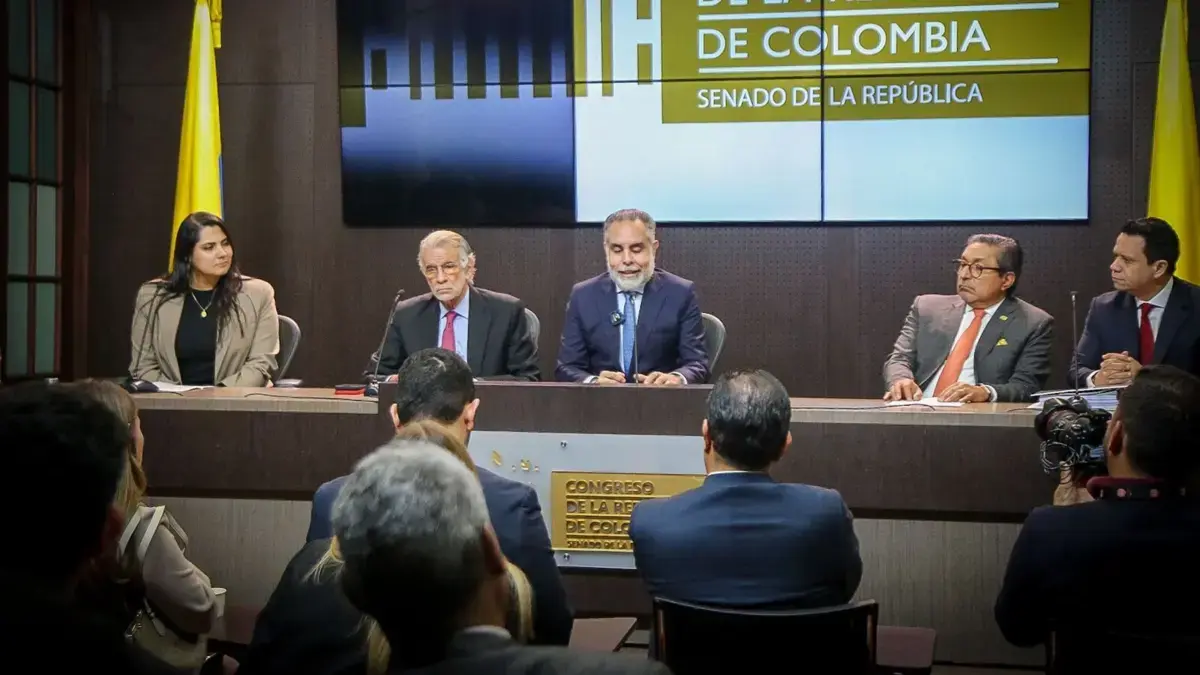 El proyecto de ley se basa en el hecho de que la región tiene su propio gobernador y acceso directamente a los recursos de la nación

 – Desde dentro